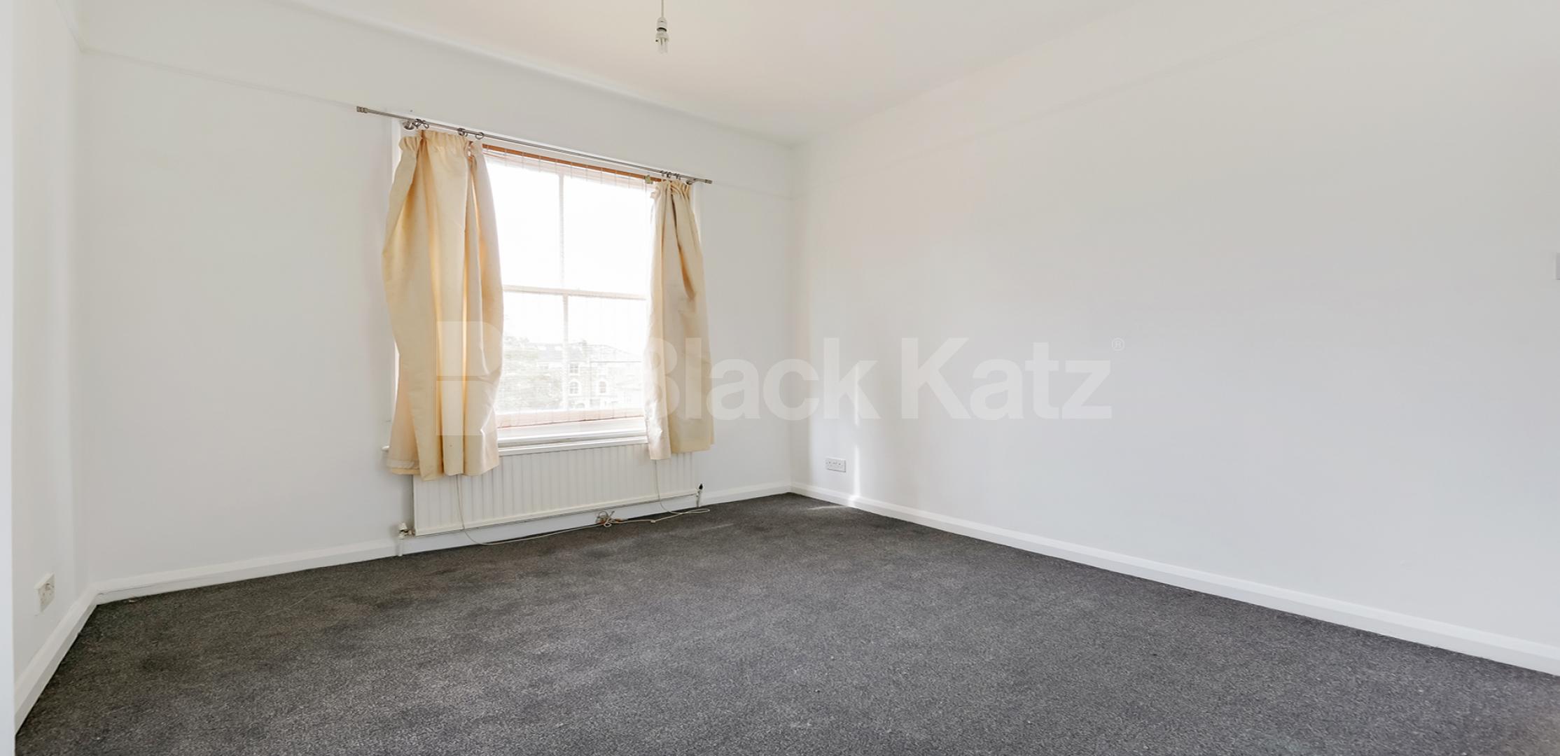 			LET, 1 Bedroom, 1 bath, 1 reception Apartment			 Offerton Road, Clapham Old Town